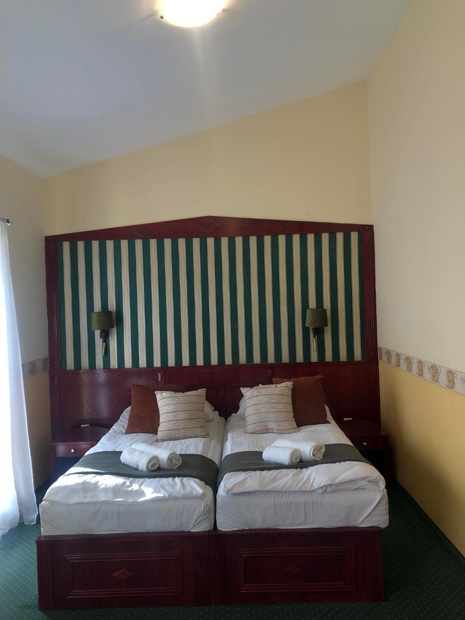 Hotel Kenguru Panzio Hódmezővásárhely Exteriér fotografie
