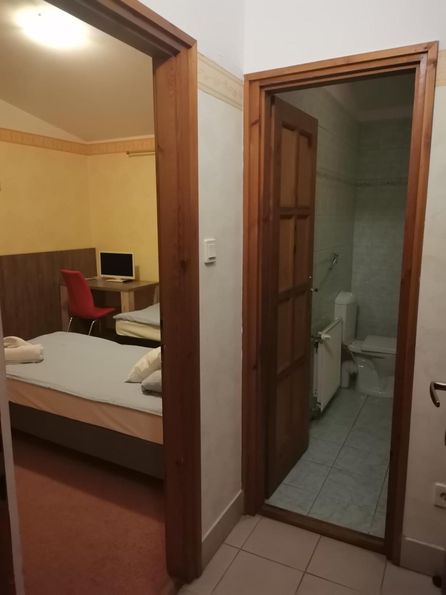 Hotel Kenguru Panzio Hódmezővásárhely Exteriér fotografie